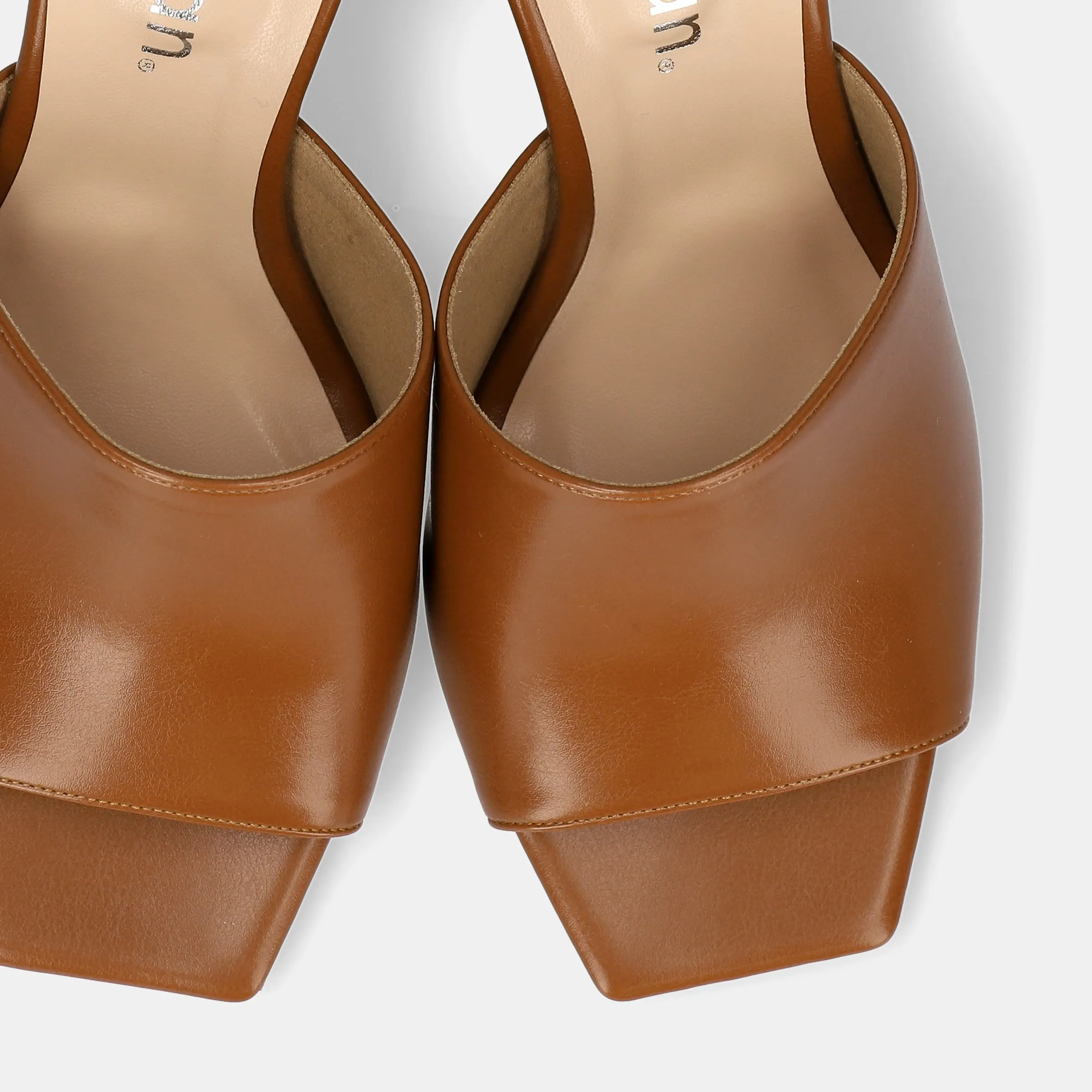 15% OFF: Simple Style Mule (733) C Brown