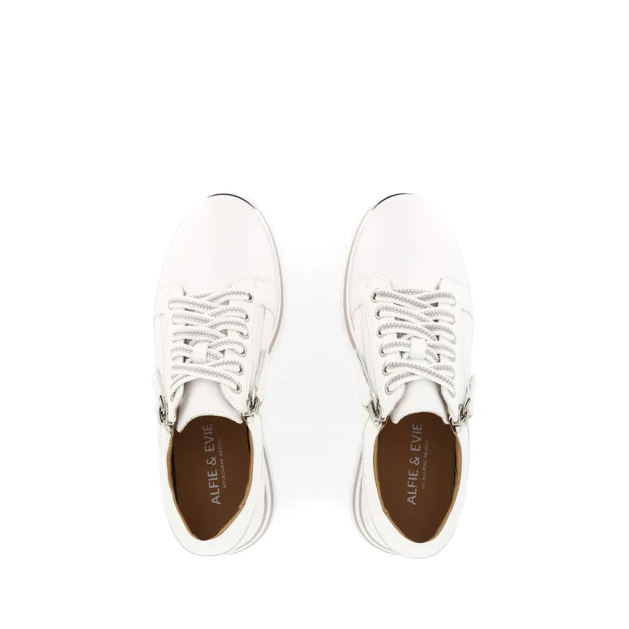 HOSTING - WHITE LEATHER