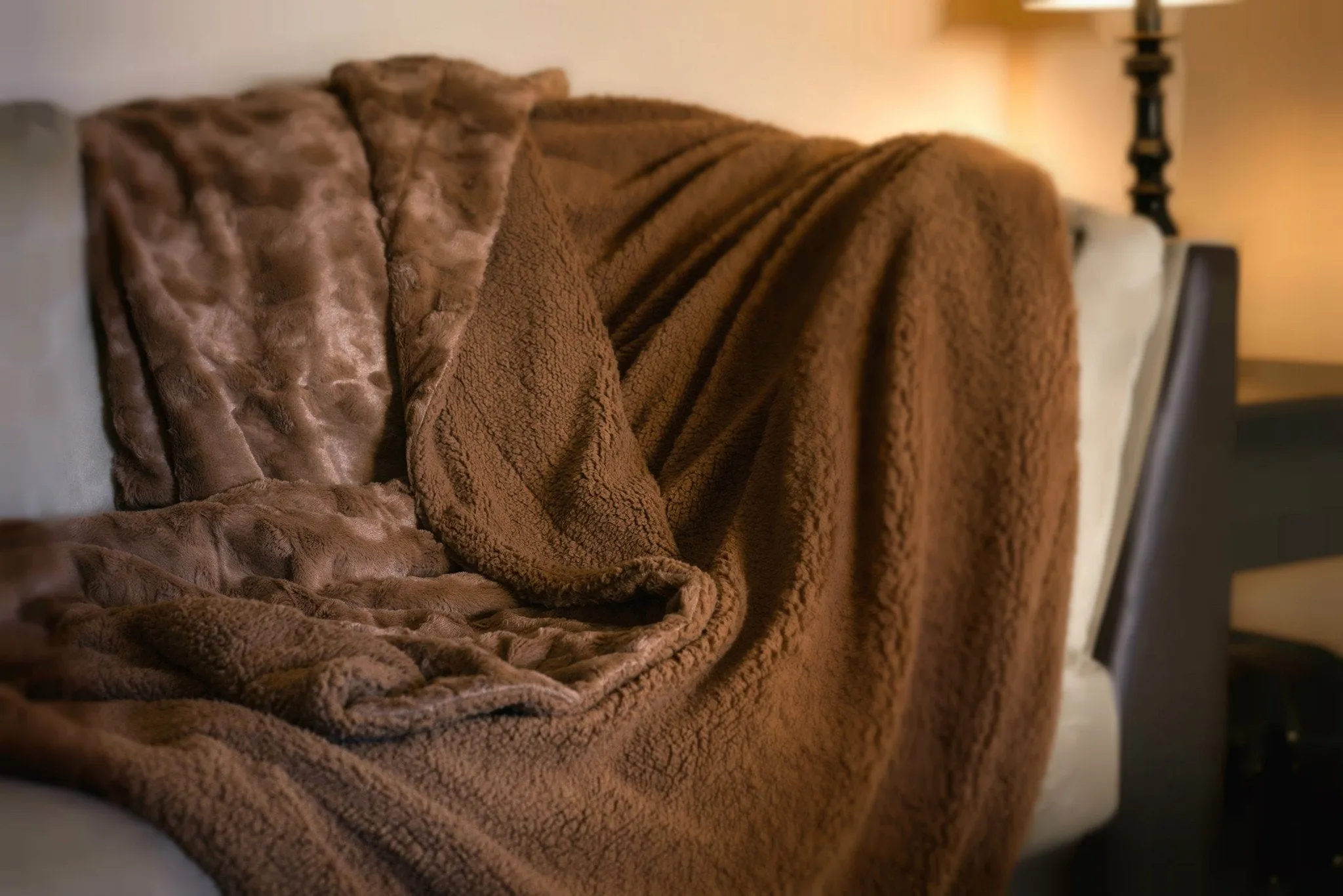 Luxury Solid Cinnamon Mocha Brown Wooded River Faux Fur with Sherpa Backside Soft Warm Fleece Throw Blanket