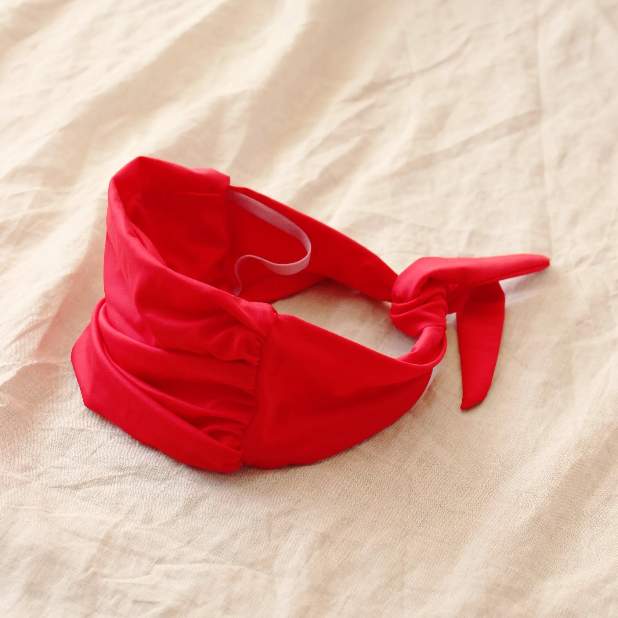 MASKANA UV50 Waterproof Gaiter Face Mask, Chili Padi Red